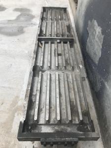 漏糞板模具